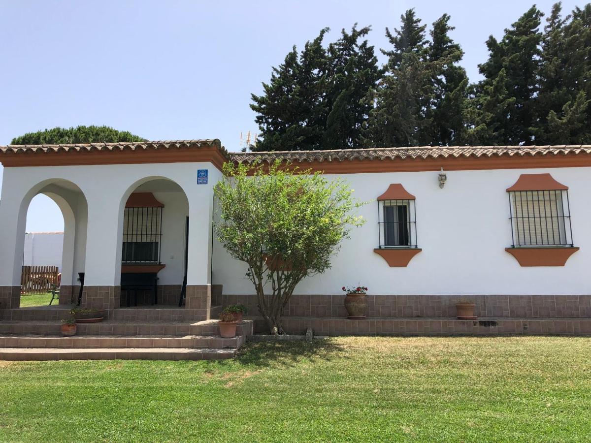Chalet Con Piscina, Amplio Jardin Y Aire Acondicionado Chiclana de la Frontera Exterior photo